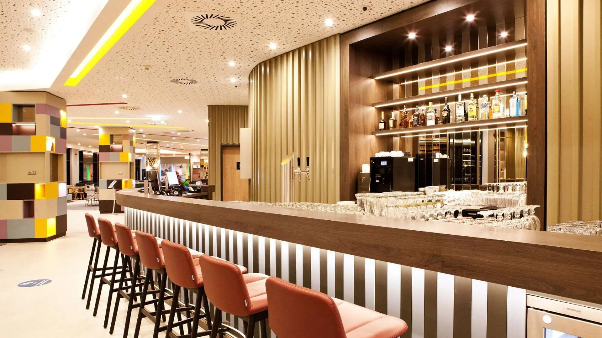 Hotel Hampton By Hilton Munich Airport South Hallbergmoos 3*,
